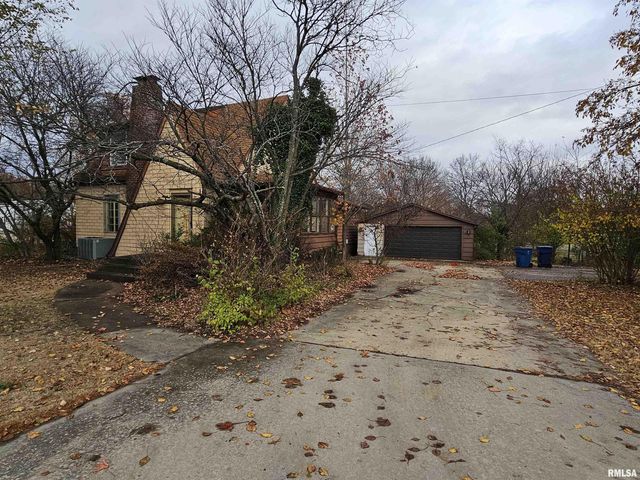 1604 SALEM Road, Mt Vernon, IL 62864