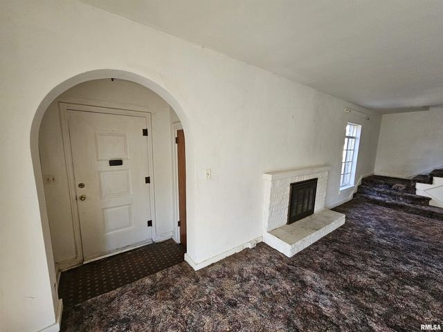 1604 SALEM Road, Mt Vernon, IL 62864