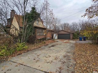1604 SALEM Road, Mt Vernon, IL 62864