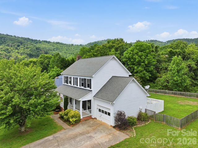 16 Trappers Run Drive, Asheville, NC 28805