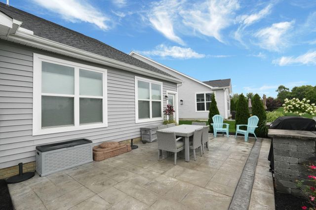 56 Solstice Road, Delaware, OH 43015