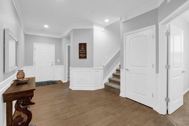 56 Solstice Road, Delaware, OH 43015