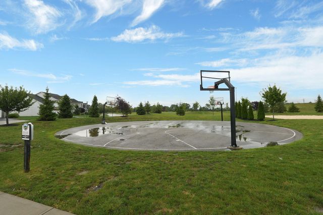 56 Solstice Road, Delaware, OH 43015