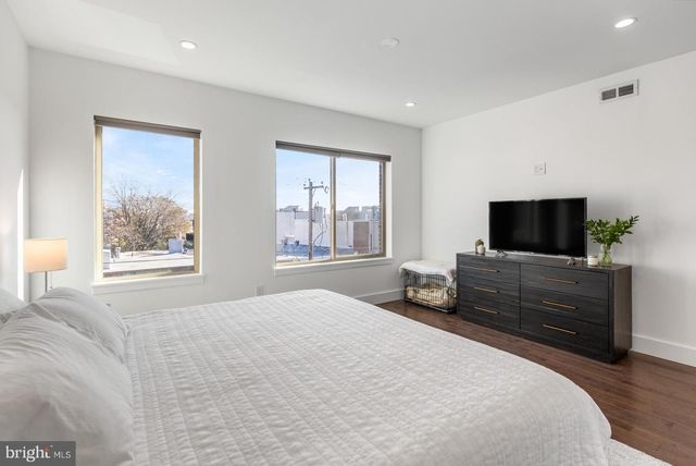 1348 S 19TH ST, Philadelphia, PA 19146