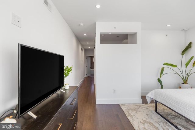 1348 S 19TH ST, Philadelphia, PA 19146