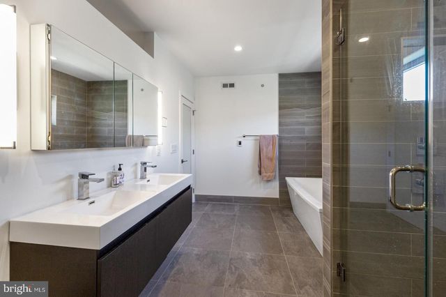 1348 S 19TH ST, Philadelphia, PA 19146