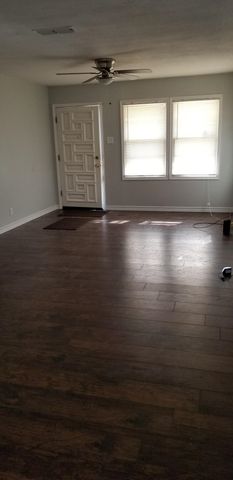 7808 Colton Drive, White Settlement, TX 76108