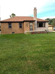 1186 W Midland Road, Auburn, MI 48611