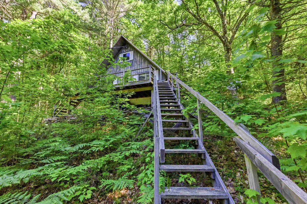 Image 1 of property listing at 158 Temple Road, Sharon, NH 03458