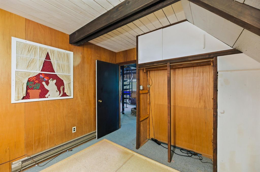 Image 20 of property listing at 158 Temple Road, Sharon, NH 03458