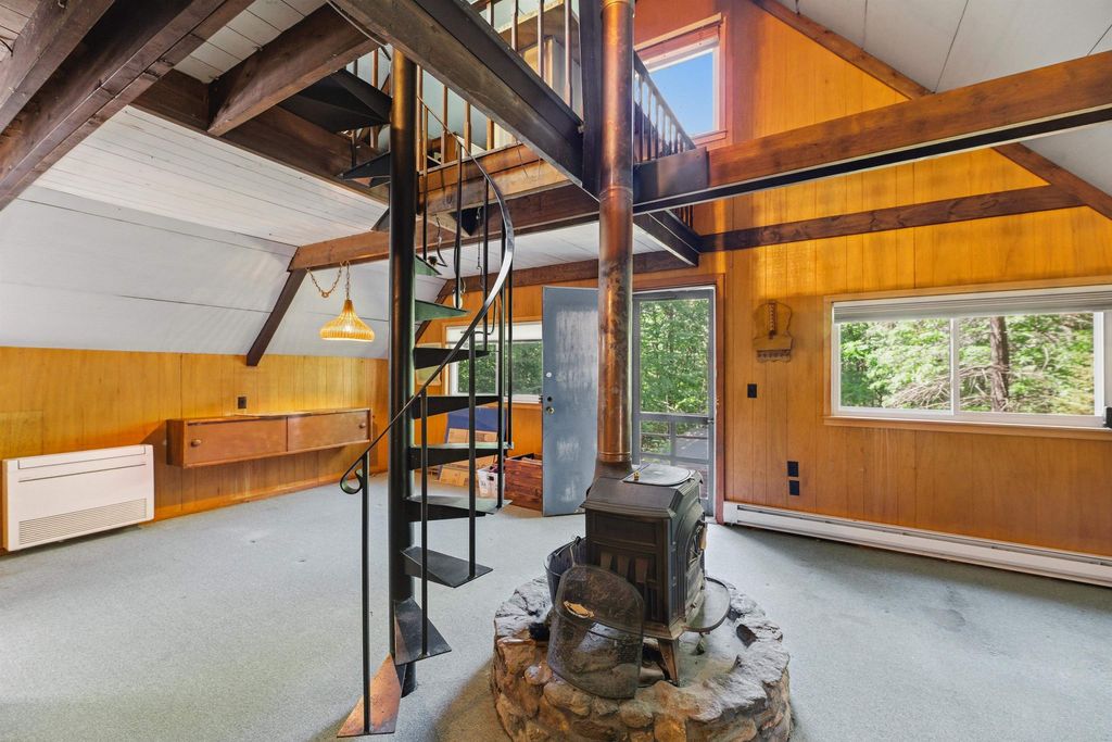Image 21 of property listing at 158 Temple Road, Sharon, NH 03458