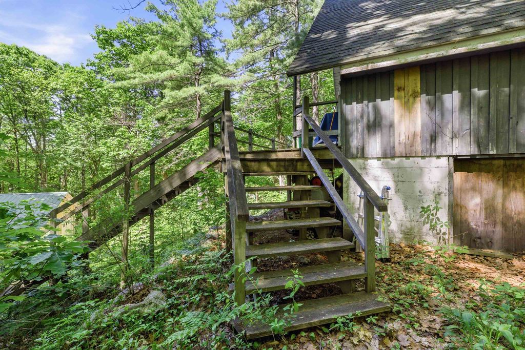 Image 32 of property listing at 158 Temple Road, Sharon, NH 03458