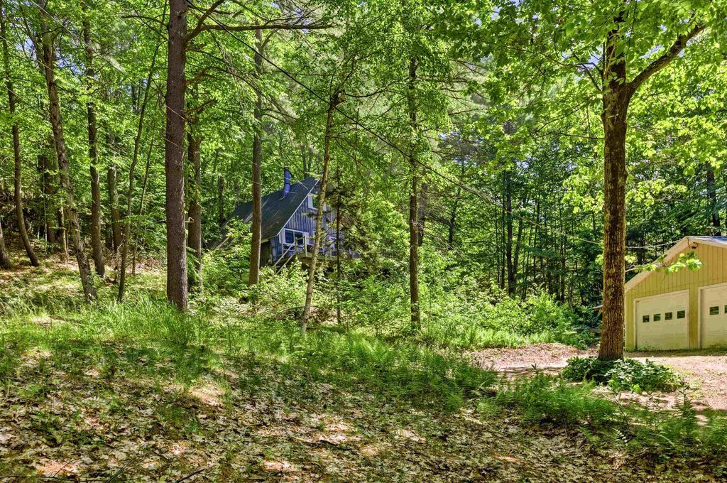 Image 36 of property listing at 158 Temple Road, Sharon, NH 03458