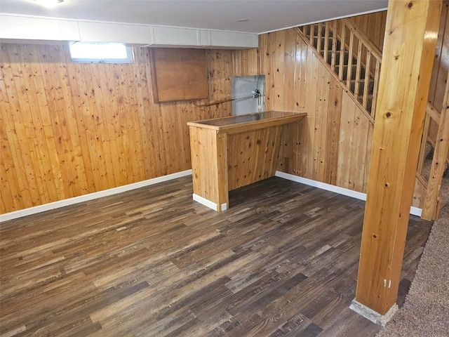 109 E Willman, Hiawatha, IA 52233