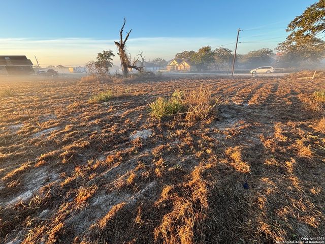 410 Shady, La Vernia, TX 78121