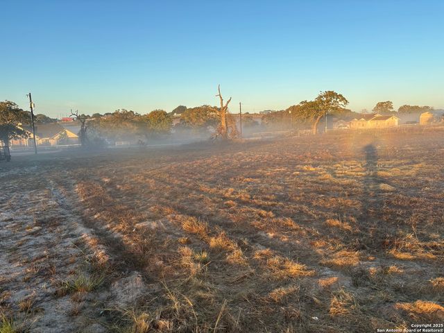 410 Shady, La Vernia, TX 78121