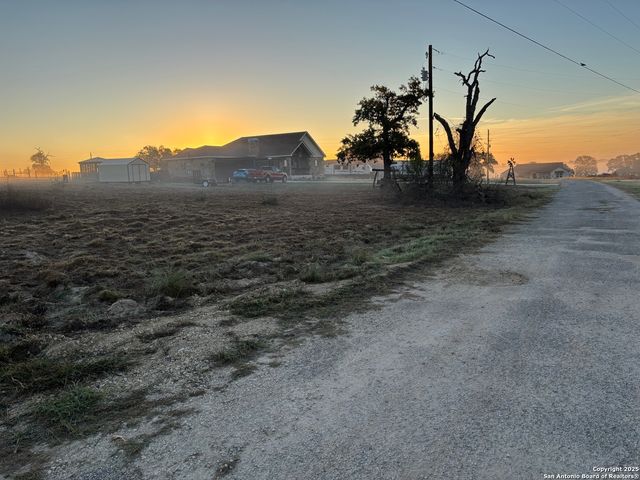 410 Shady, La Vernia, TX 78121