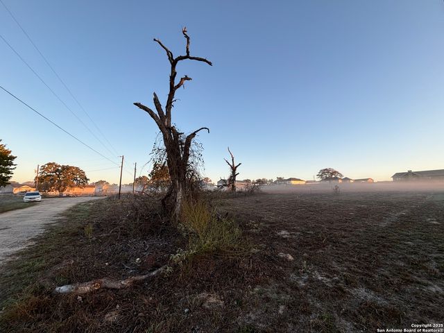 410 Shady, La Vernia, TX 78121