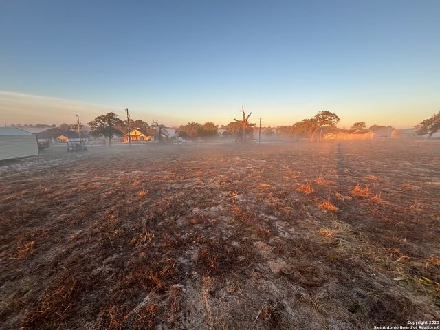 410 Shady, La Vernia, TX 78121