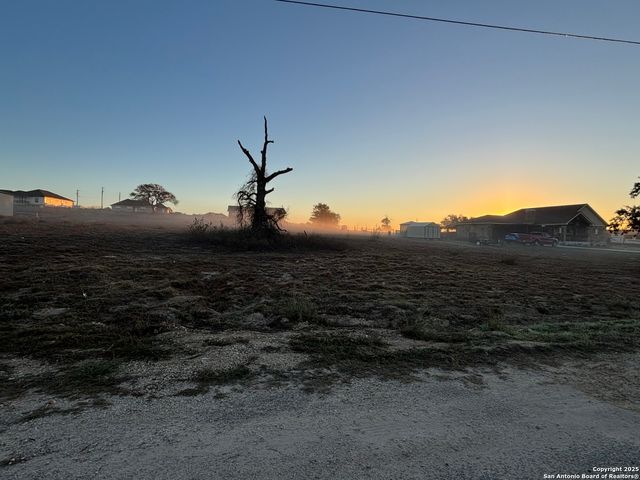 410 Shady, La Vernia, TX 78121