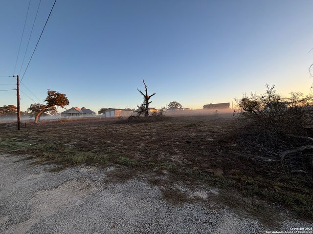 410 Shady, La Vernia, TX 78121