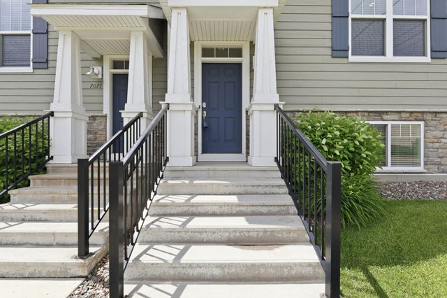 7077 Rice Creek Place NE, Fridley, MN 55432