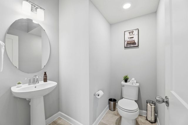 7077 Rice Creek Place NE, Fridley, MN 55432