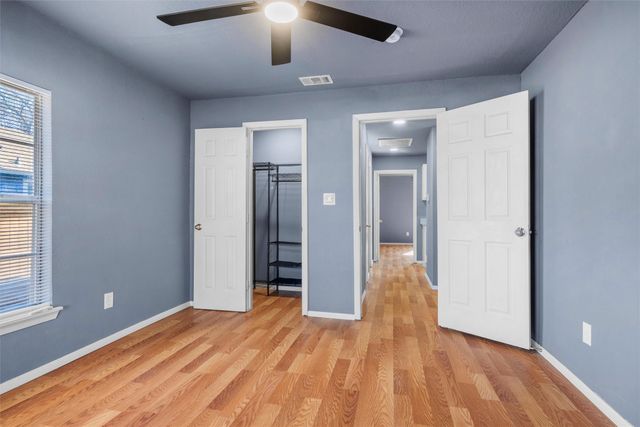 2522 W Clarendon Drive, Dallas, TX 75211