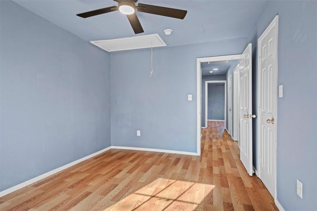 2522 W Clarendon Drive, Dallas, TX 75211