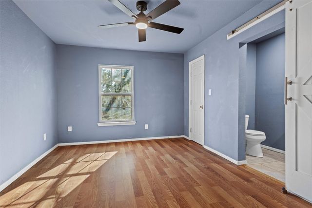 2522 W Clarendon Drive, Dallas, TX 75211