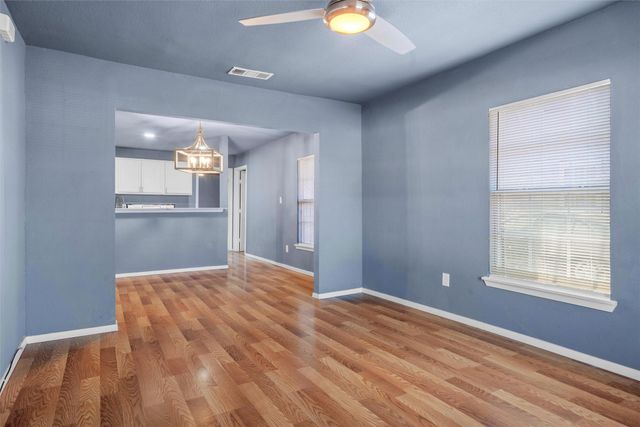 2522 W Clarendon Drive, Dallas, TX 75211