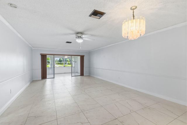 5725 Fernley Drive E 66, West Palm Beach, FL 33415