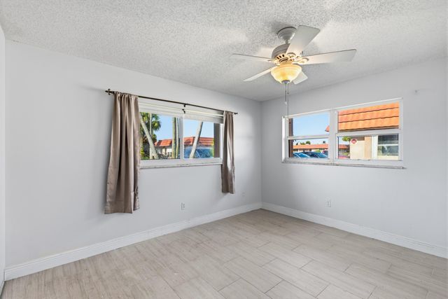 5725 Fernley Drive E 66, West Palm Beach, FL 33415