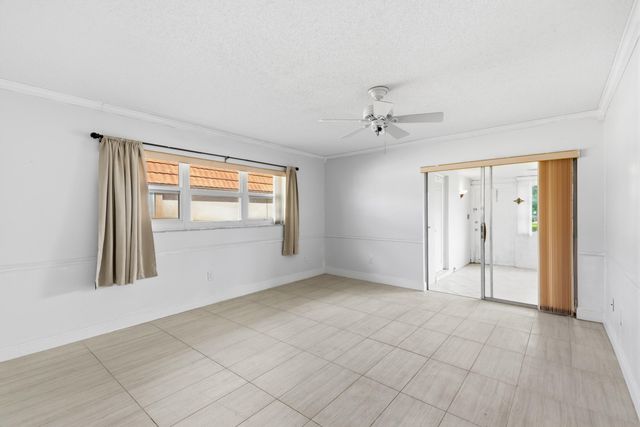5725 Fernley Drive E 66, West Palm Beach, FL 33415