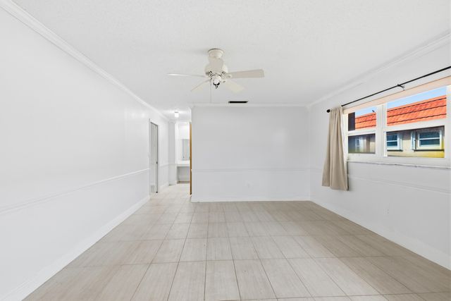 5725 Fernley Drive E 66, West Palm Beach, FL 33415