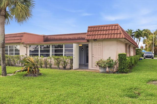 5725 Fernley Drive E 66, West Palm Beach, FL 33415