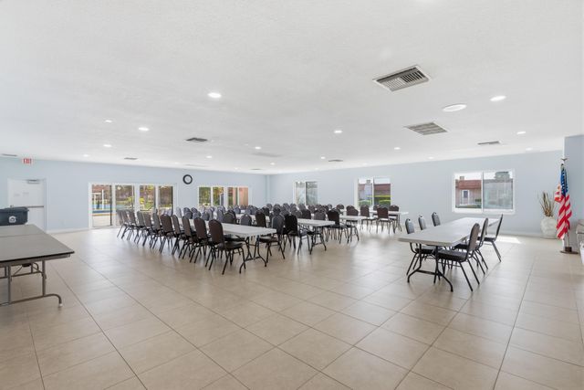 5725 Fernley Drive E 66, West Palm Beach, FL 33415