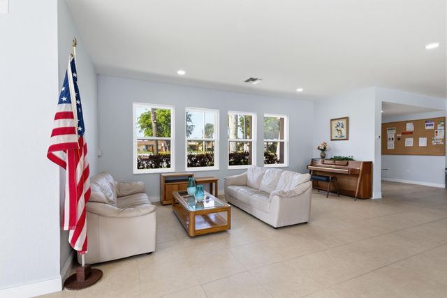 5725 Fernley Drive E 66, West Palm Beach, FL 33415