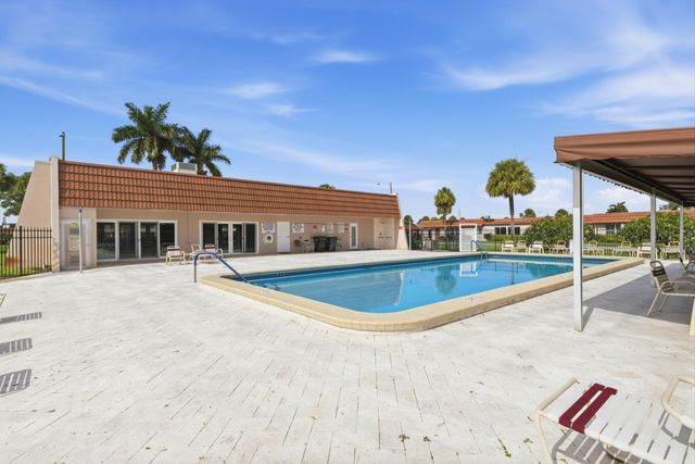 5725 Fernley Drive E 66, West Palm Beach, FL 33415