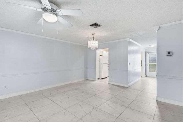5725 Fernley Drive E 66, West Palm Beach, FL 33415