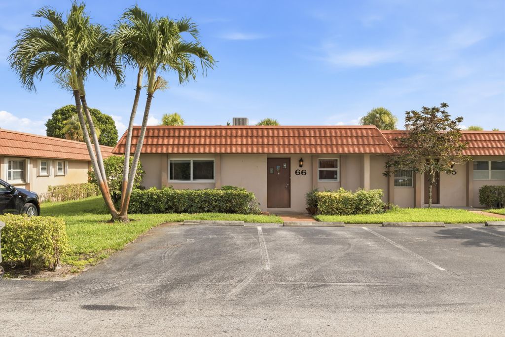 5725 Fernley Drive E 66, West Palm Beach, FL 33415