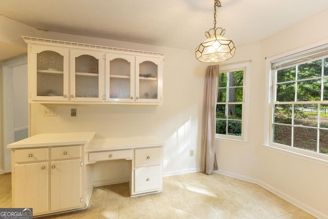 140 Windsor Drive, Fayetteville, GA 30215
