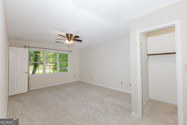 140 Windsor Drive, Fayetteville, GA 30215