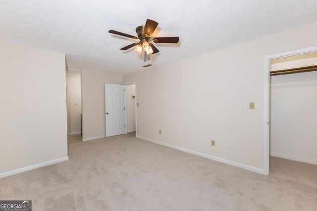 140 Windsor Drive, Fayetteville, GA 30215