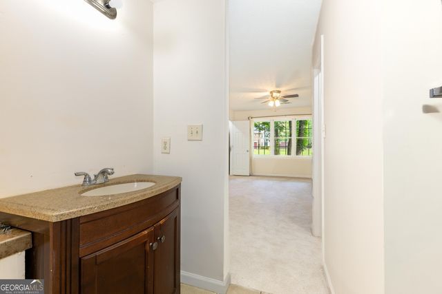 140 Windsor Drive, Fayetteville, GA 30215