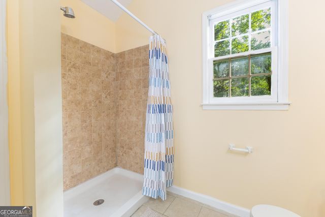 140 Windsor Drive, Fayetteville, GA 30215
