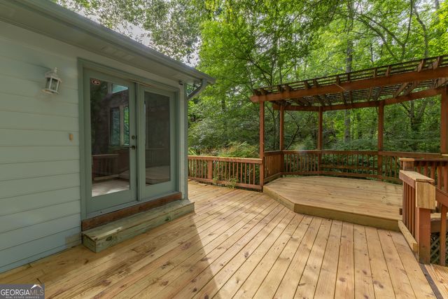 140 Windsor Drive, Fayetteville, GA 30215