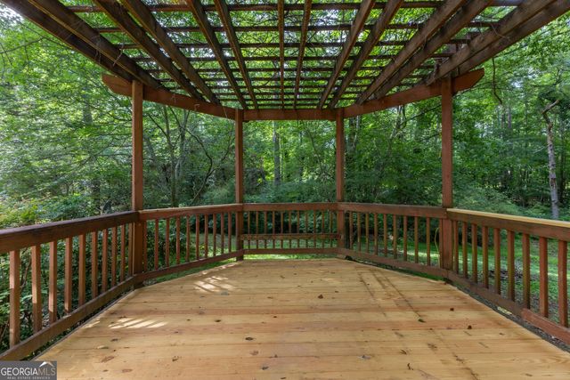 140 Windsor Drive, Fayetteville, GA 30215
