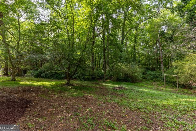 140 Windsor Drive, Fayetteville, GA 30215