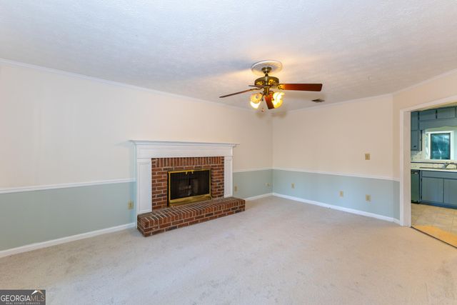 140 Windsor Drive, Fayetteville, GA 30215